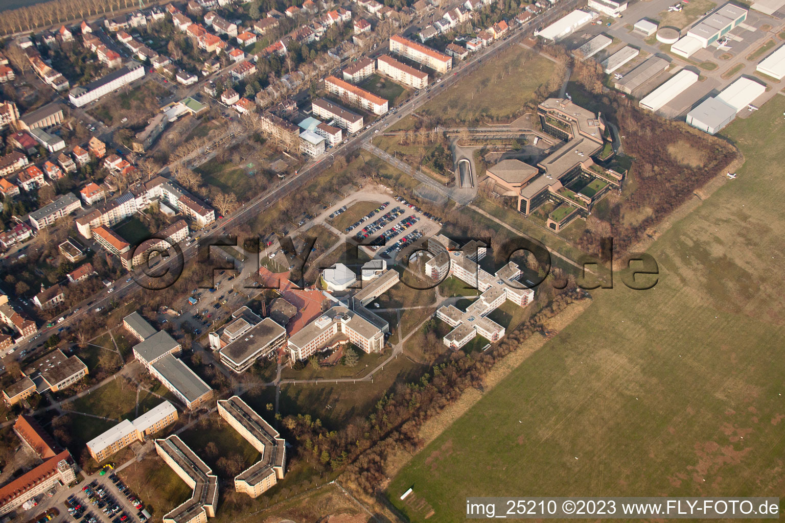 Aerial view of Bundeswehr training center in the district Neuostheim in Mannheim in the state Baden-Wuerttemberg, Germany