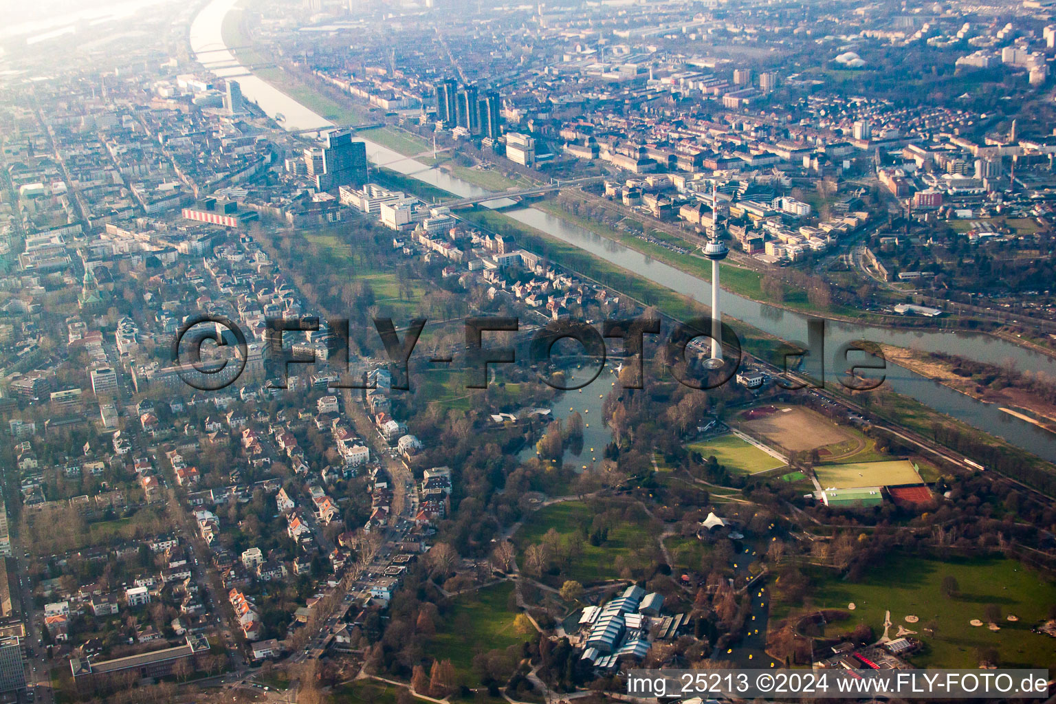 Luisenpark, telecommunications tower in the district Oststadt in Mannheim in the state Baden-Wuerttemberg, Germany