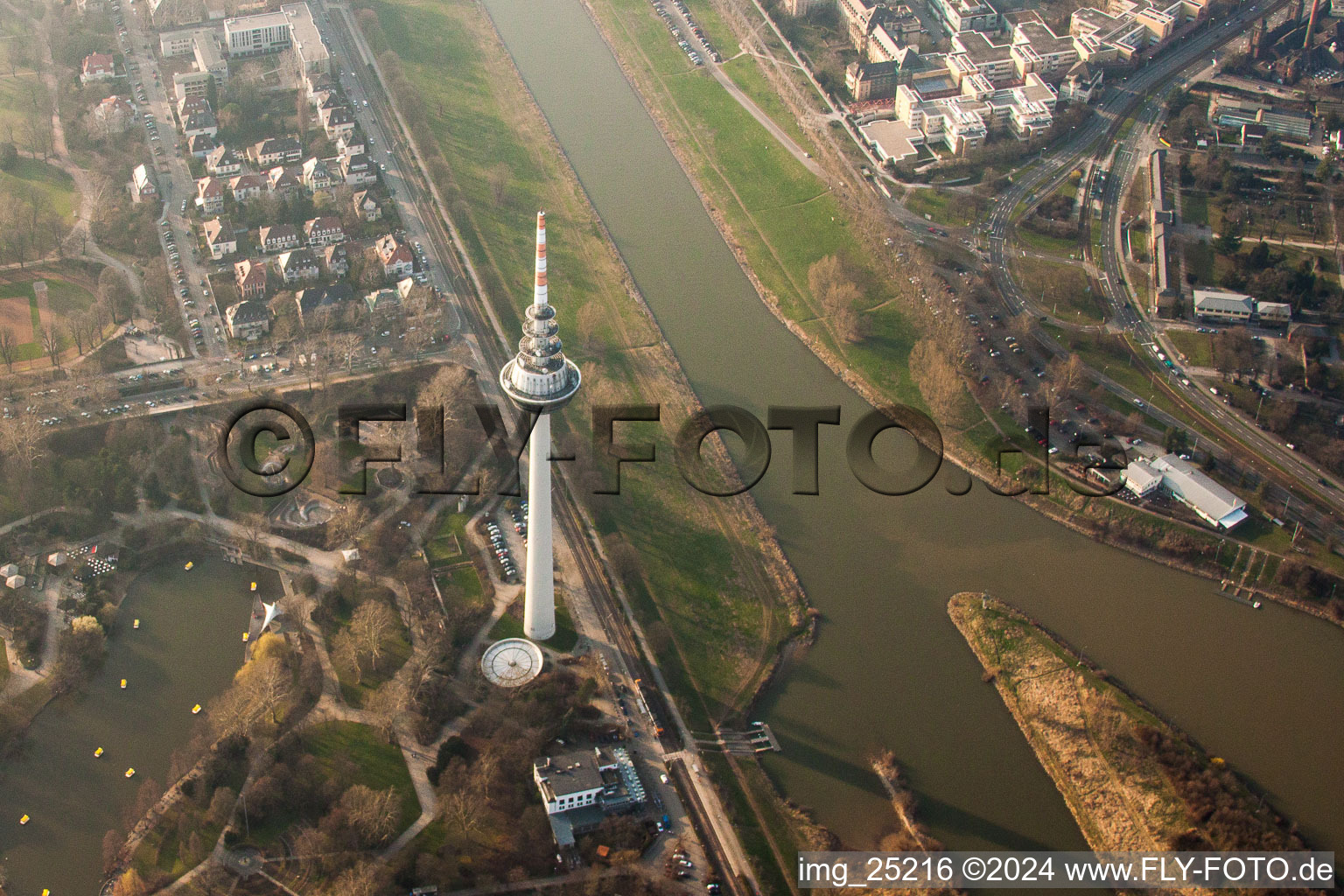 Television Tower Mannheim on Luisenpark and Neckar shore in the district Oststadt in Mannheim in the state Baden-Wurttemberg, Germany