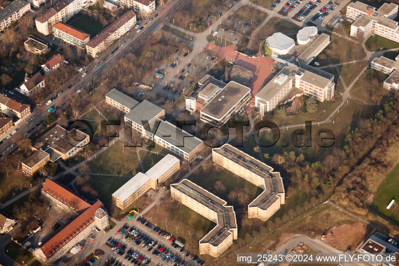 Oblique view of Bundeswehr Training Center in the district Neuostheim in Mannheim in the state Baden-Wuerttemberg, Germany