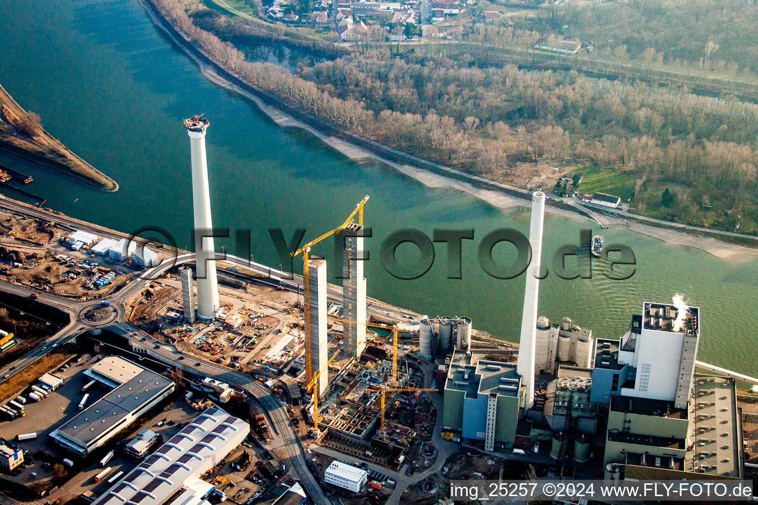 Construction site of power plants and exhaust towers of thermal power station GKM Block 6 in the district Neckarau in Mannheim in the state Baden-Wurttemberg, Germany