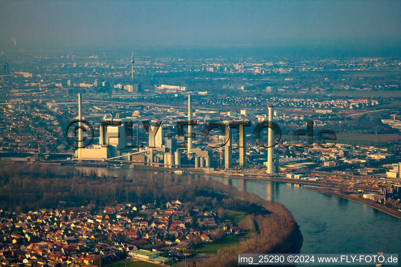 Large power plant with new block 6 in the district Neckarau in Mannheim in the state Baden-Wuerttemberg, Germany out of the air