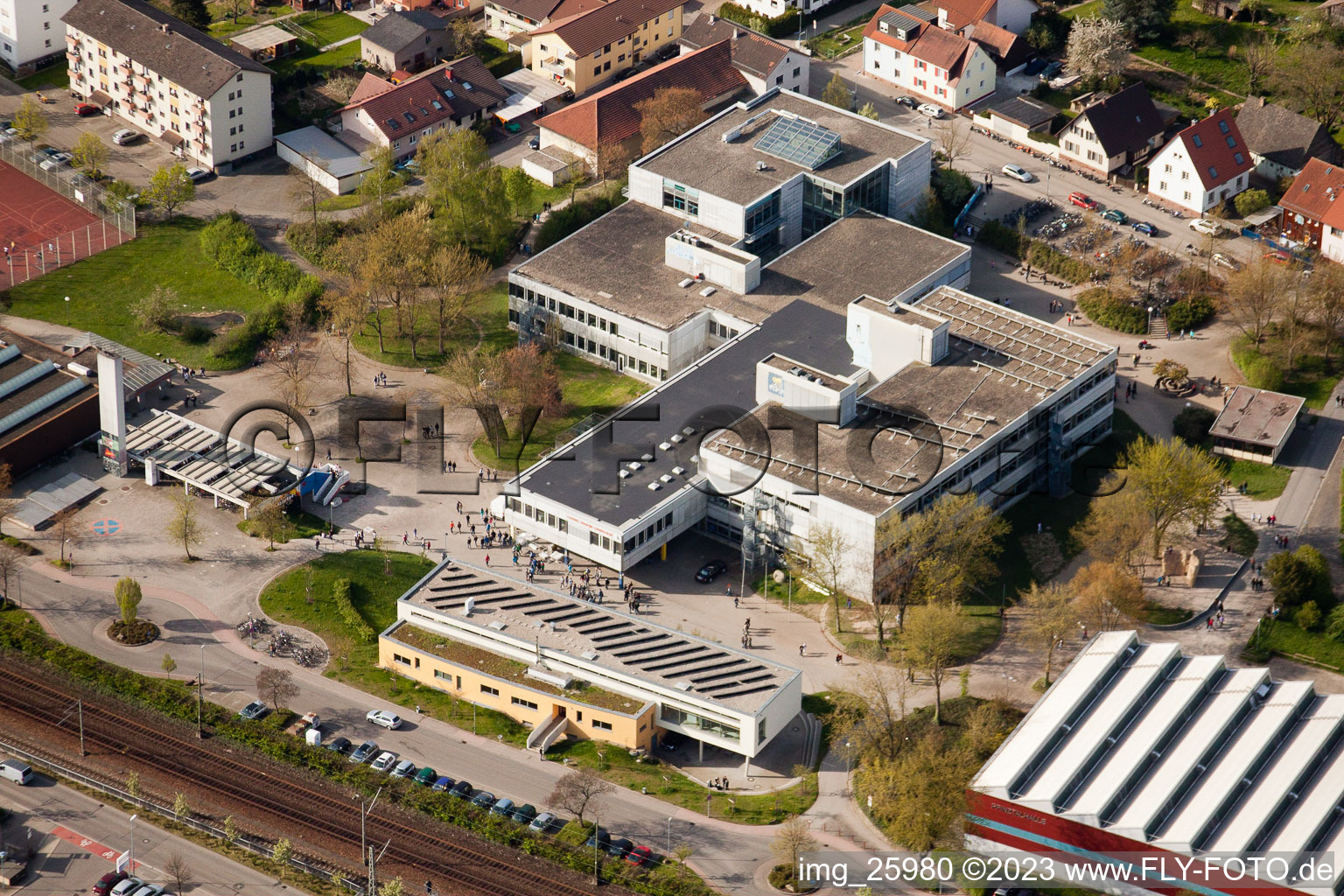 School building of the Ludwig-Marum-Gymnasium Pfinztal in the district Berghausen in Pfinztal in the state Baden-Wurttemberg from the plane