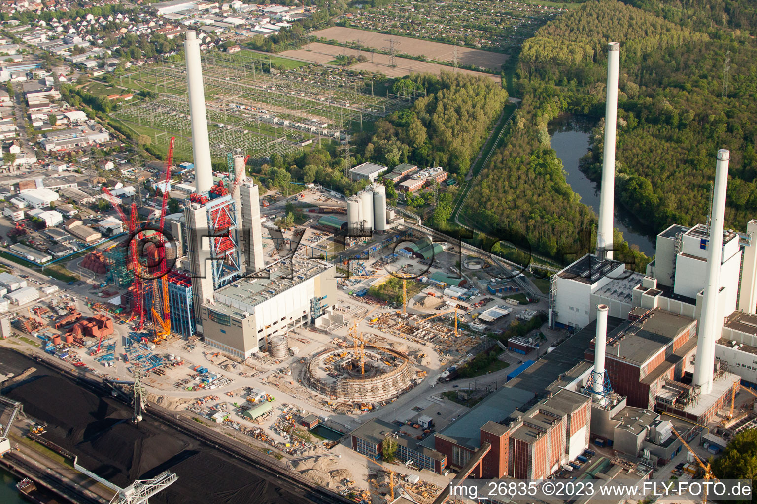 EnBW building new coal-fired power plant on the Rhine in the district Rheinhafen in Karlsruhe in the state Baden-Wuerttemberg, Germany