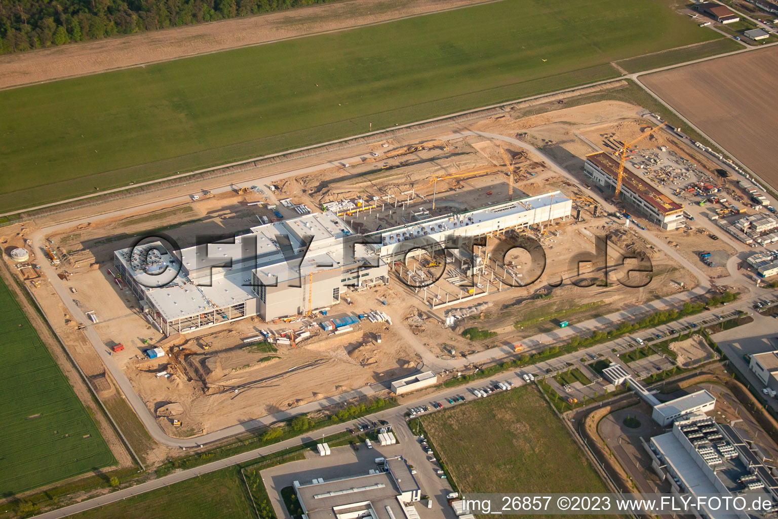 Aerial view of New construction of the EDEDKA Südwestfleisch at the glider airfield in the district Silberstreifen in Rheinstetten in the state Baden-Wuerttemberg, Germany