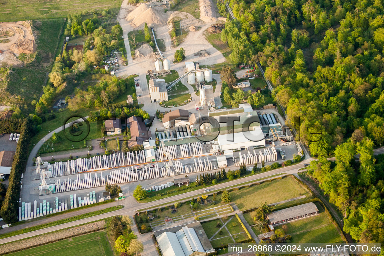 Mixed concrete and building materials factory of Heidelberger Kalksandstein GmbH - factory Durmersheim in Durmersheim in the state Baden-Wurttemberg, Germany