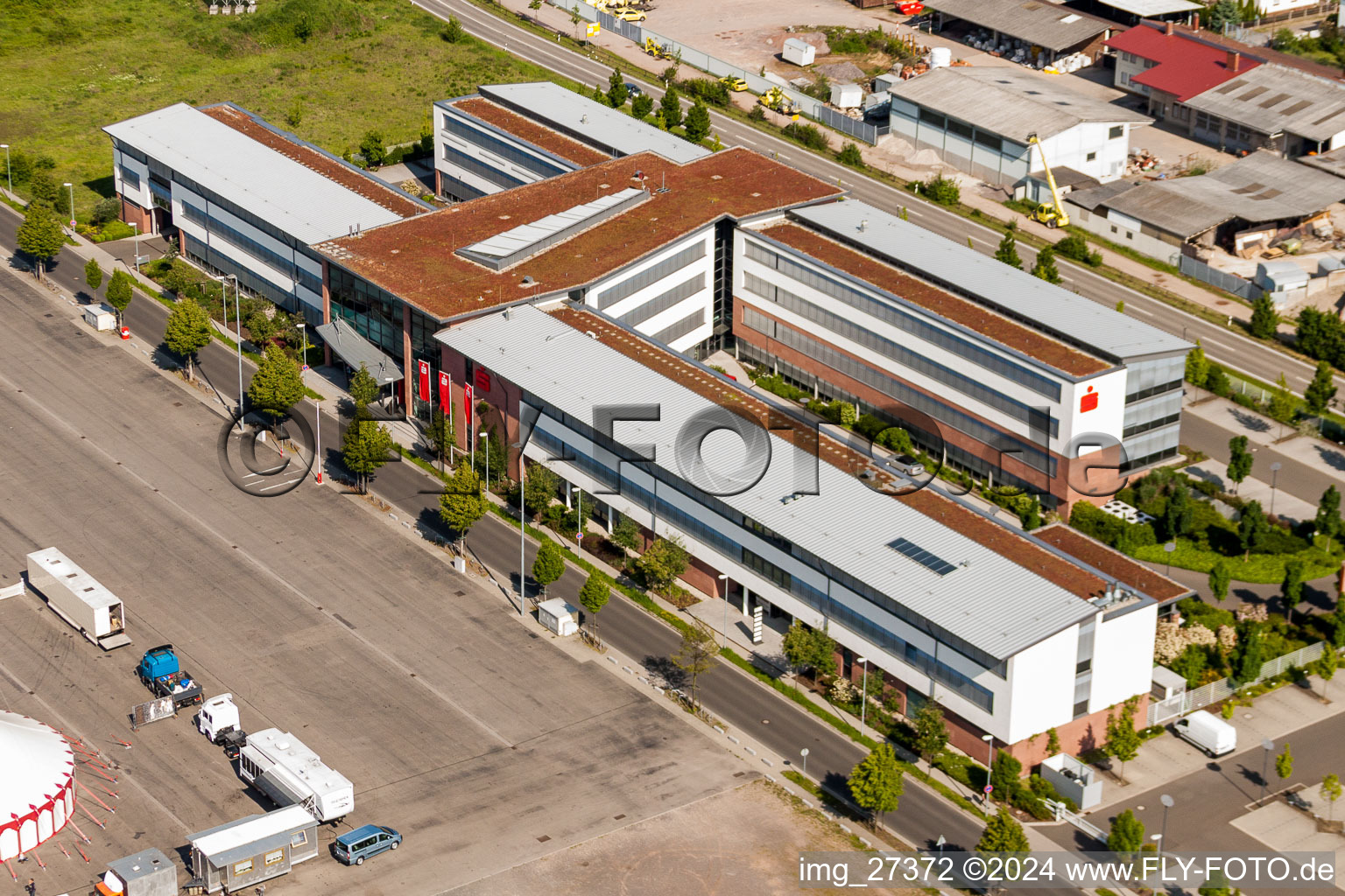 Banking administration building of the financial services company Sparkasse Suedliche Weinstrasse in the district Queichheim in Landau in der Pfalz in the state Rhineland-Palatinate, Germany