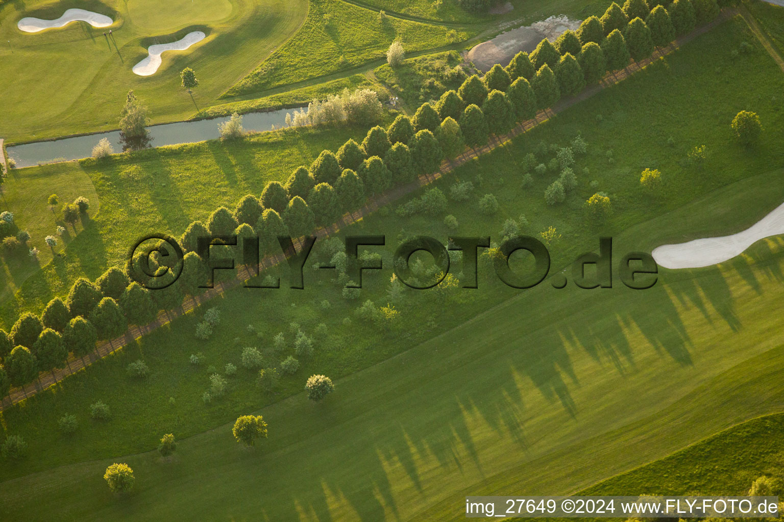 Oblique view of Golf Club Hofgut Scheibenhardt eV in the district Beiertheim-Bulach in Karlsruhe in the state Baden-Wuerttemberg, Germany