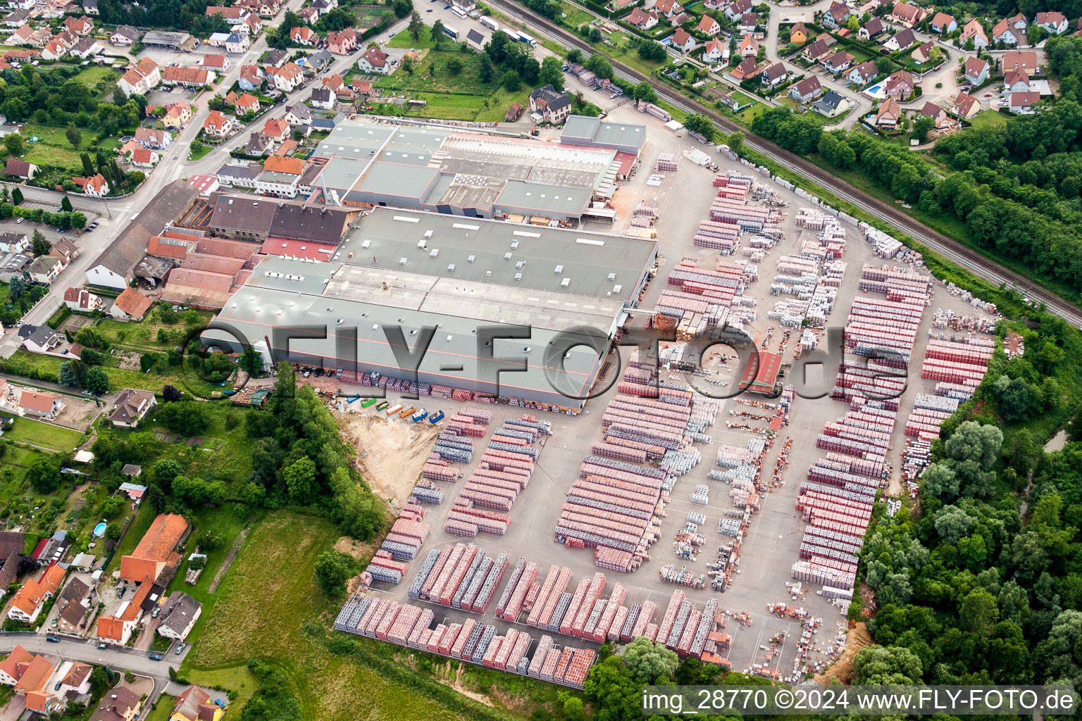 Building and production halls on the premises of Wienerberger Ziegelfabrik in Seltz in Grand Est, France