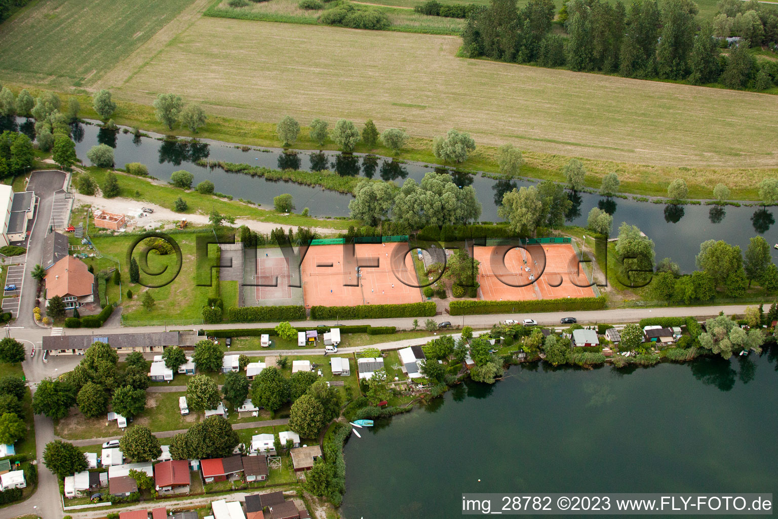 Aerial view of Camping Les Peupliers, tennis in Beinheim in the state Bas-Rhin, France