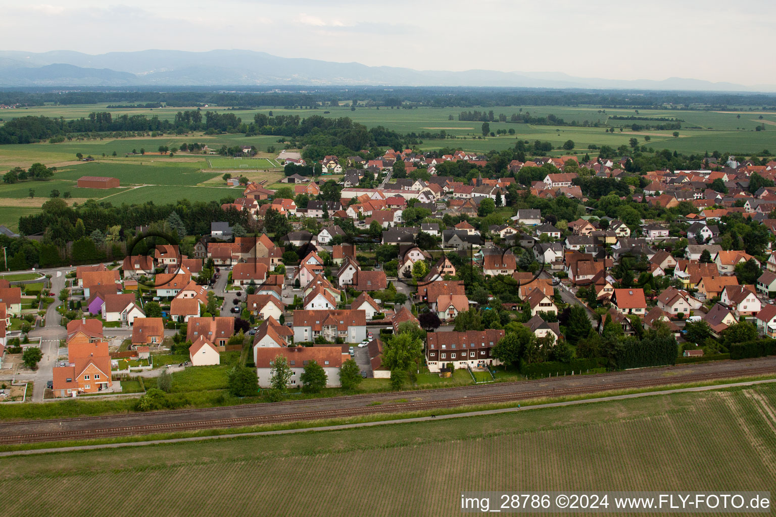 Oblique view of Roppenheim in the state Bas-Rhin, France