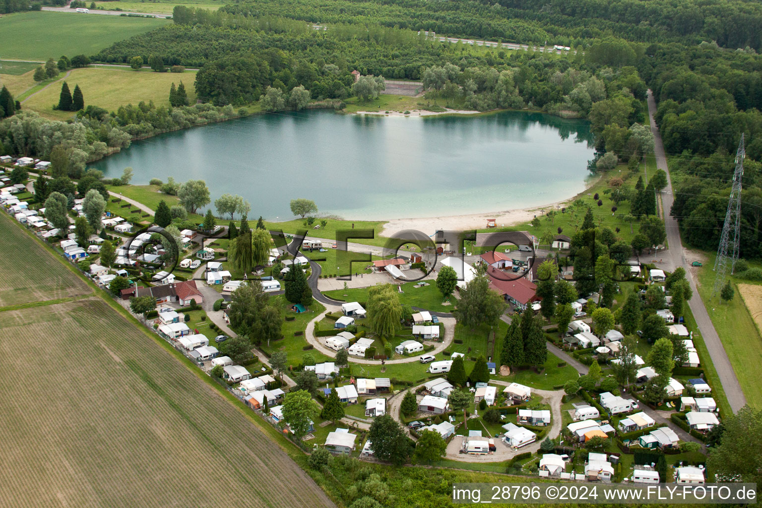 Camping with caravans and tents in RA?schwoog in Grand Est, France