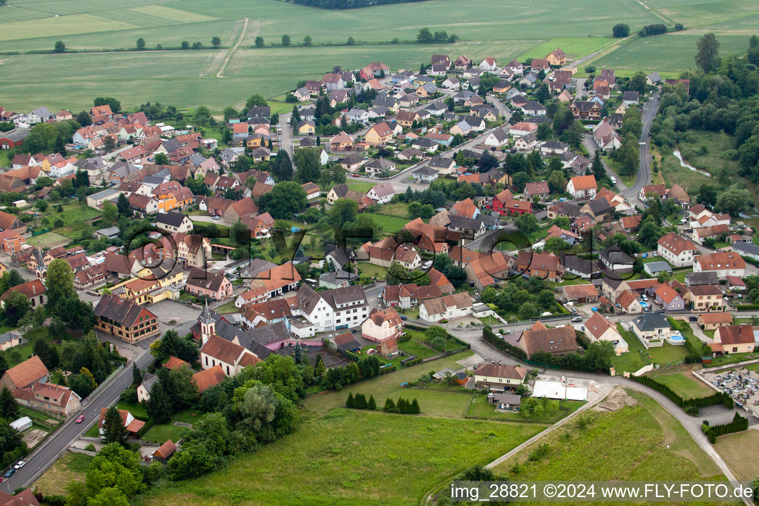 Oblique view of Village view in Dalhunden in the state Bas-Rhin, France