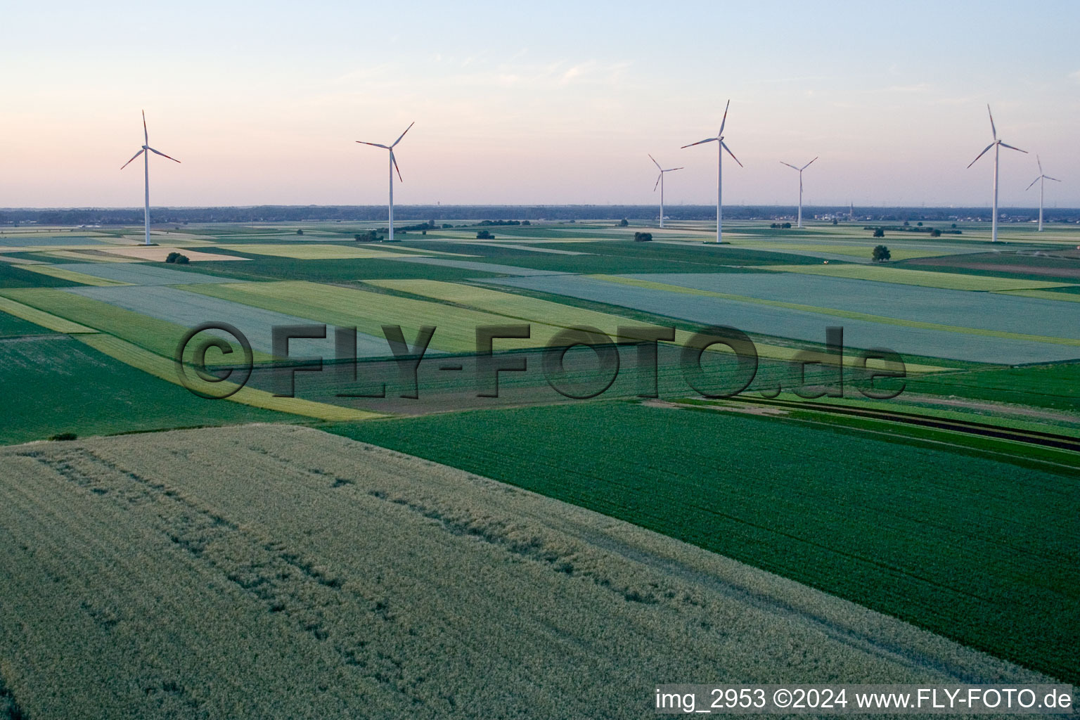 Wind turbines towards Bellheim in Herxheimweyher in the state Rhineland-Palatinate, Germany