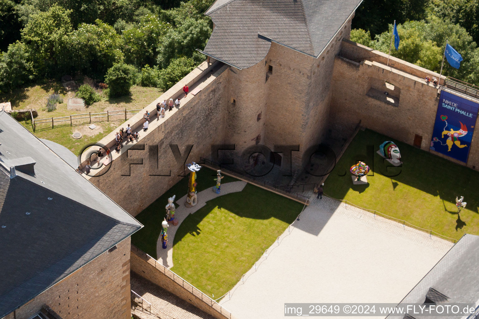 Aerial view of Château Mensberg, Expo. Nici St. Phalle in Manderen in the state Moselle, France