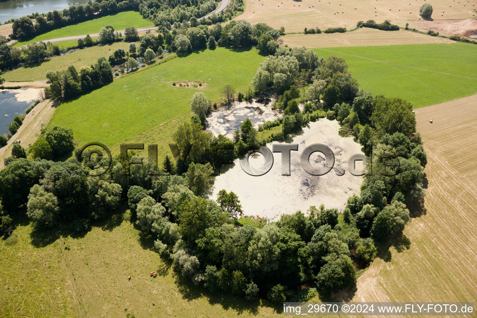 Oblique view of Gavisse in the state Moselle, France