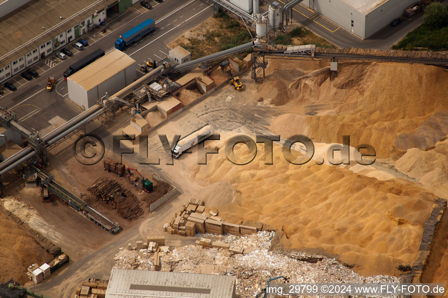 Bird's eye view of Nolte furniture and woodworks in Germersheim in the state Rhineland-Palatinate, Germany