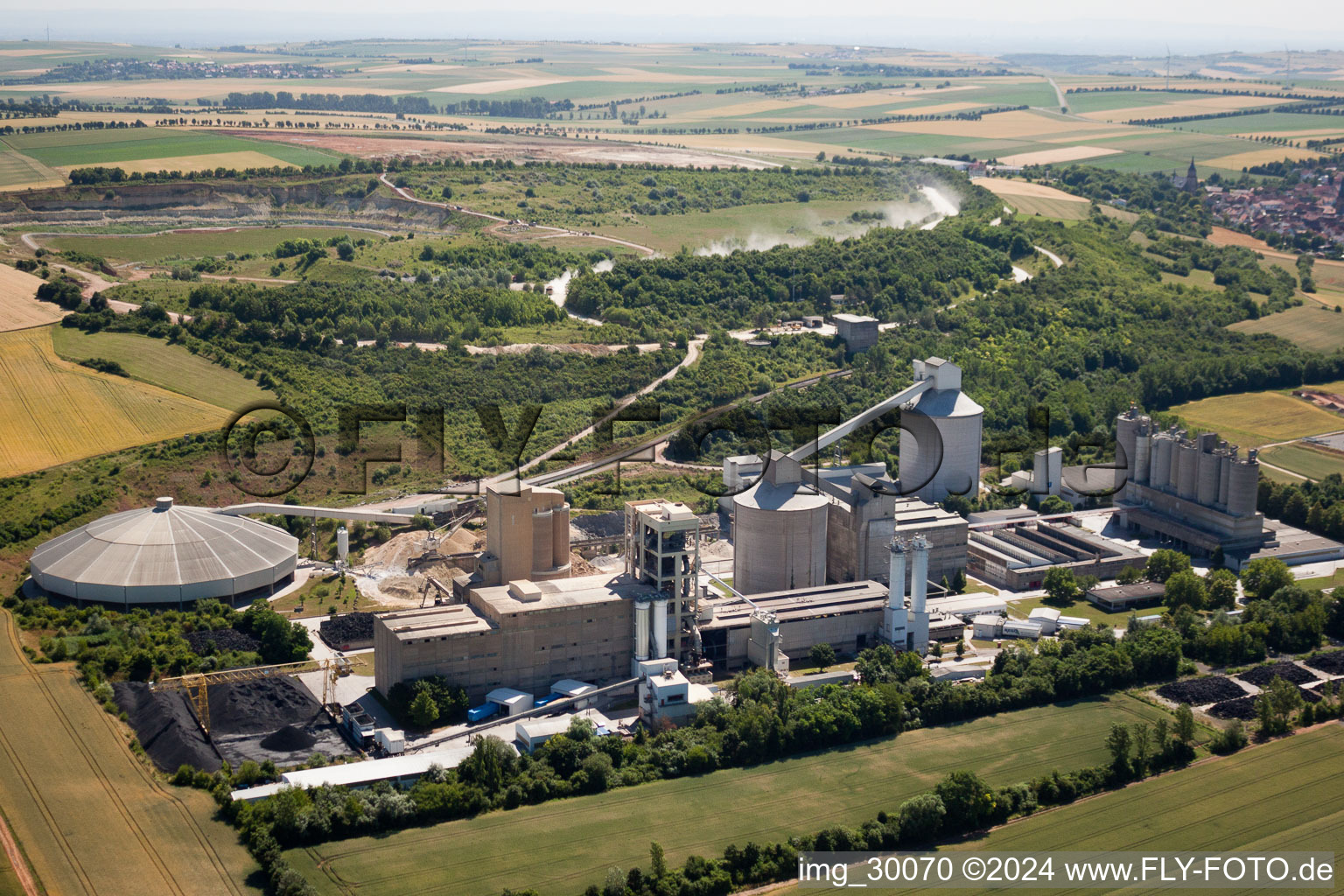 Mixed concrete and building materials factory of Dyckerhoff GmbH, factory Goellheim in the district Industriepark Nord in Dreisen in the state Rhineland-Palatinate, Germany