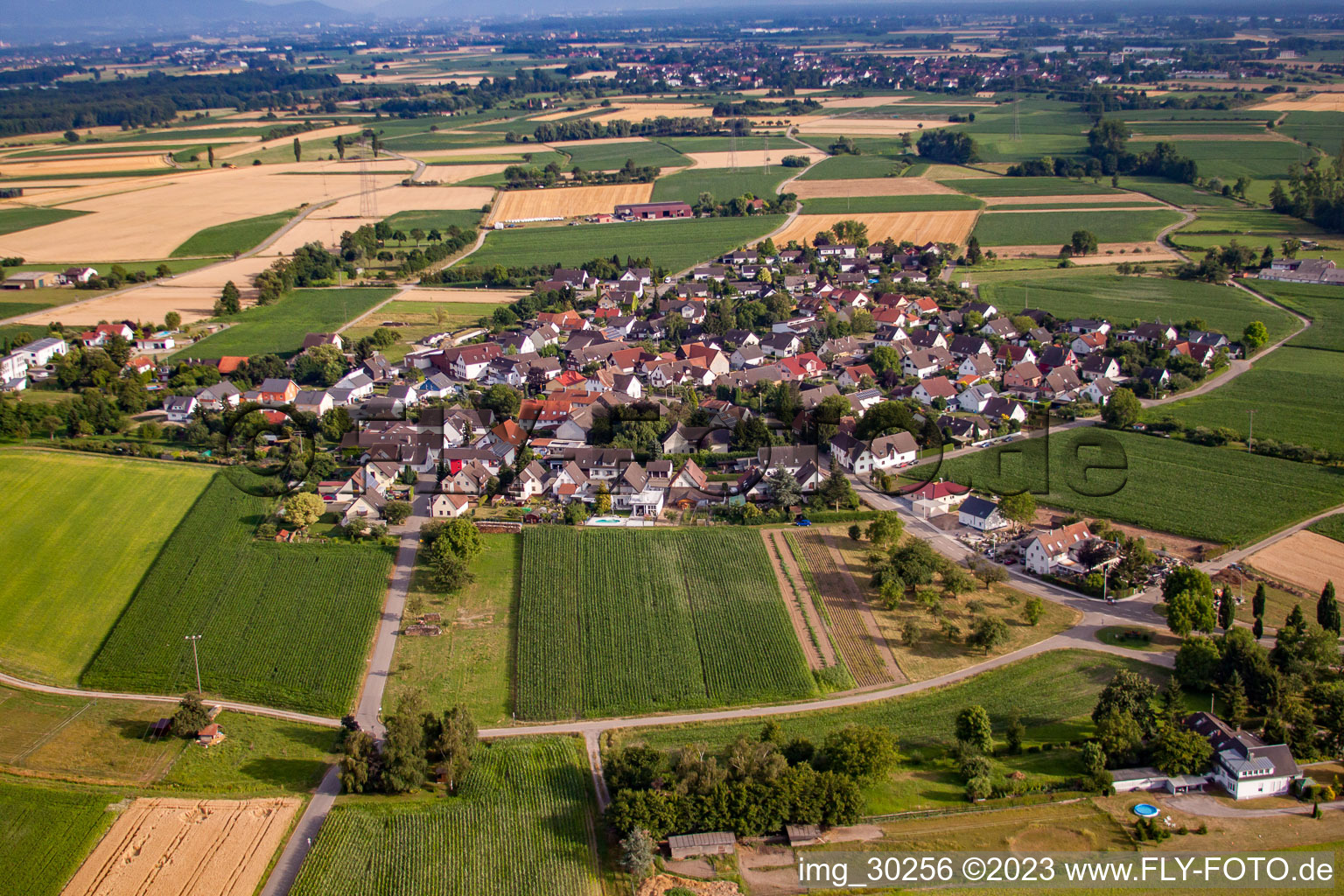 From the north in the district Querbach in Kehl in the state Baden-Wuerttemberg, Germany