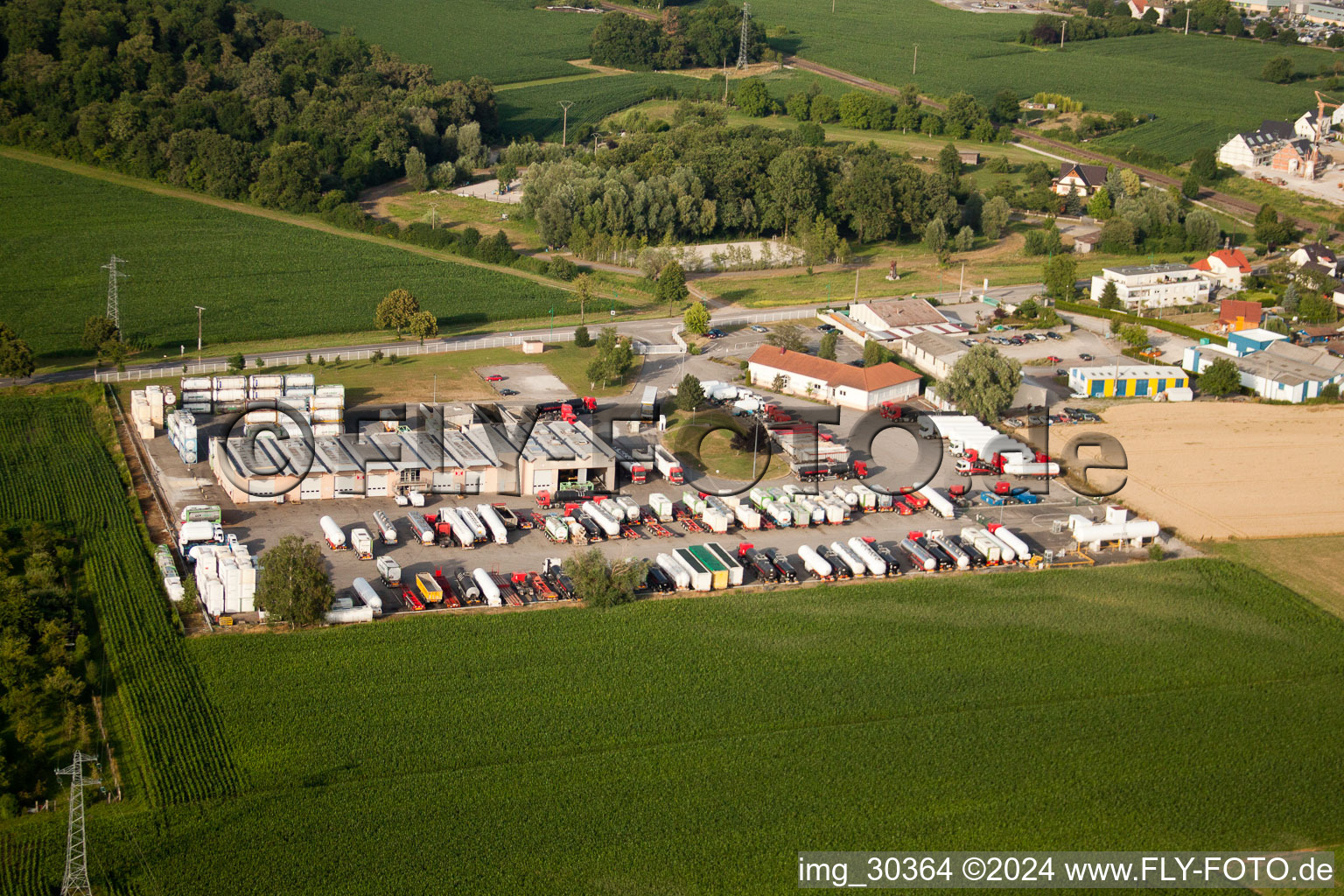 Warehouses and forwarding building Riss Et Hammes Sa in Gambsheim in Grand Est, France