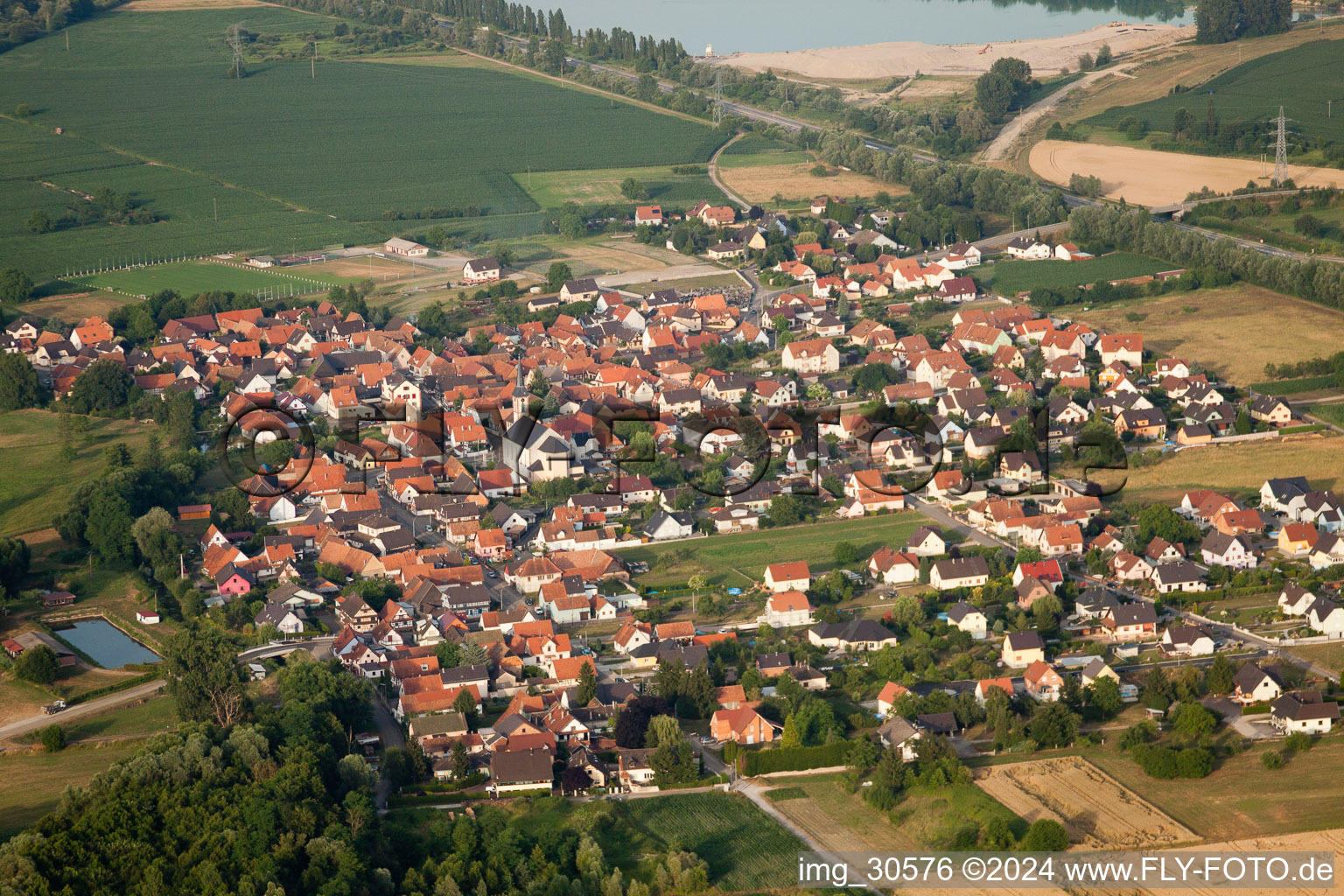 Aerial view of From the southwest in Leutenheim in the state Bas-Rhin, France