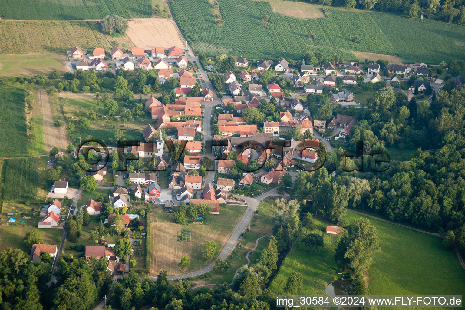 Kauffenheim in the state Bas-Rhin, France seen from above