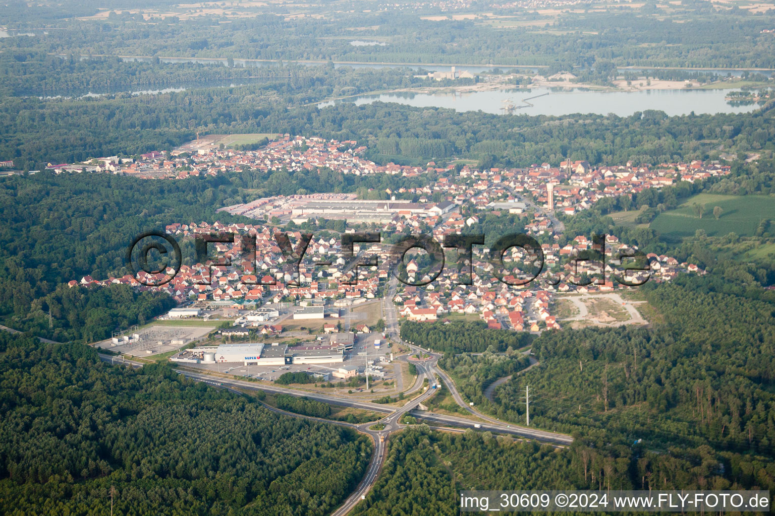 From the west in Seltz in the state Bas-Rhin, France