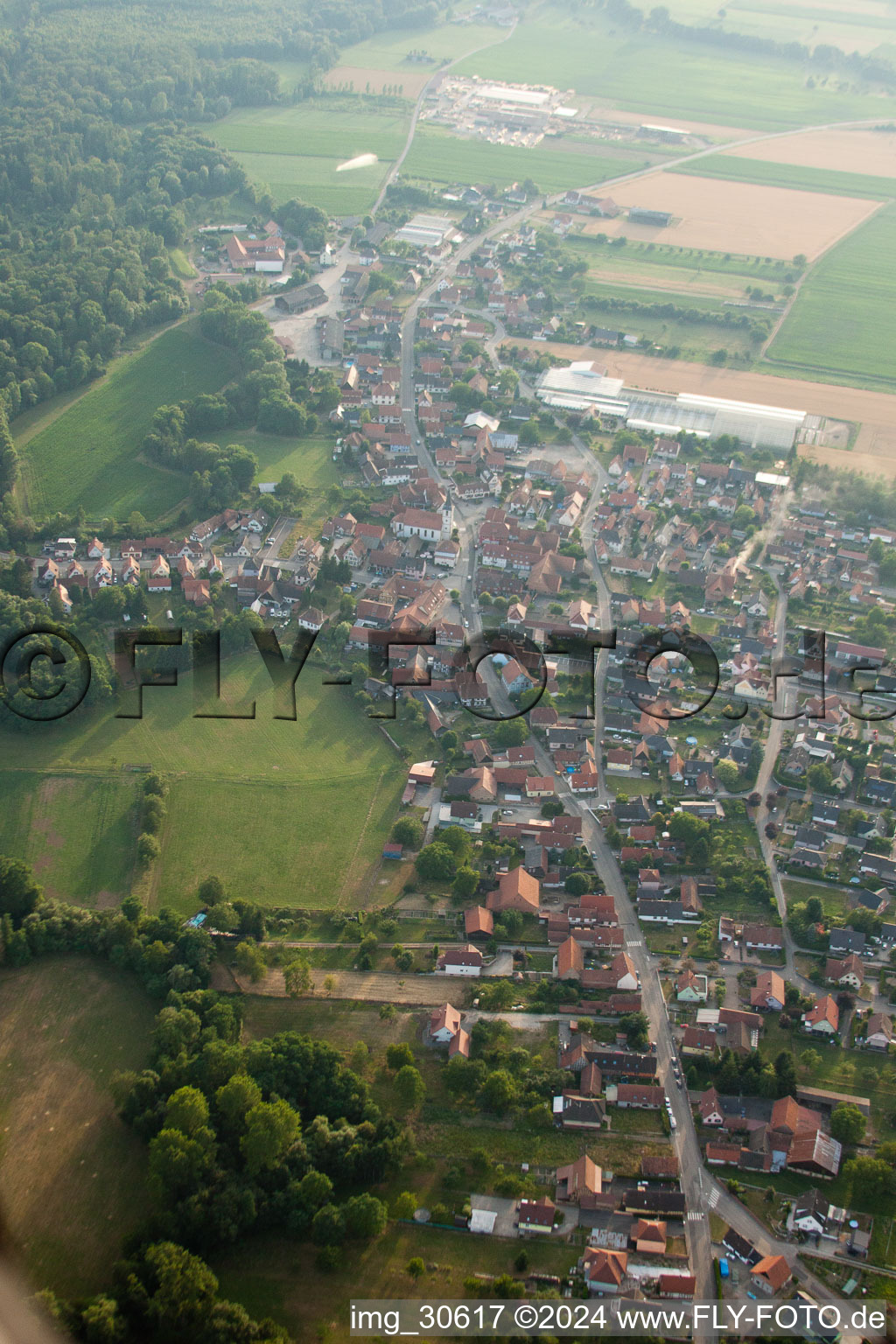 From the east in Niederrœdern in the state Bas-Rhin, France