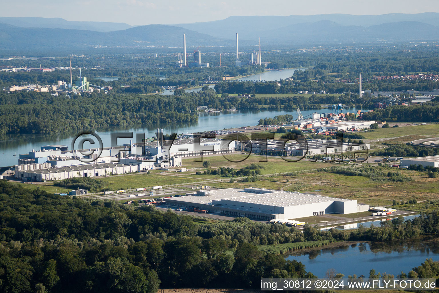 Drone image of Oberwald Industrial Area in Wörth am Rhein in the state Rhineland-Palatinate, Germany