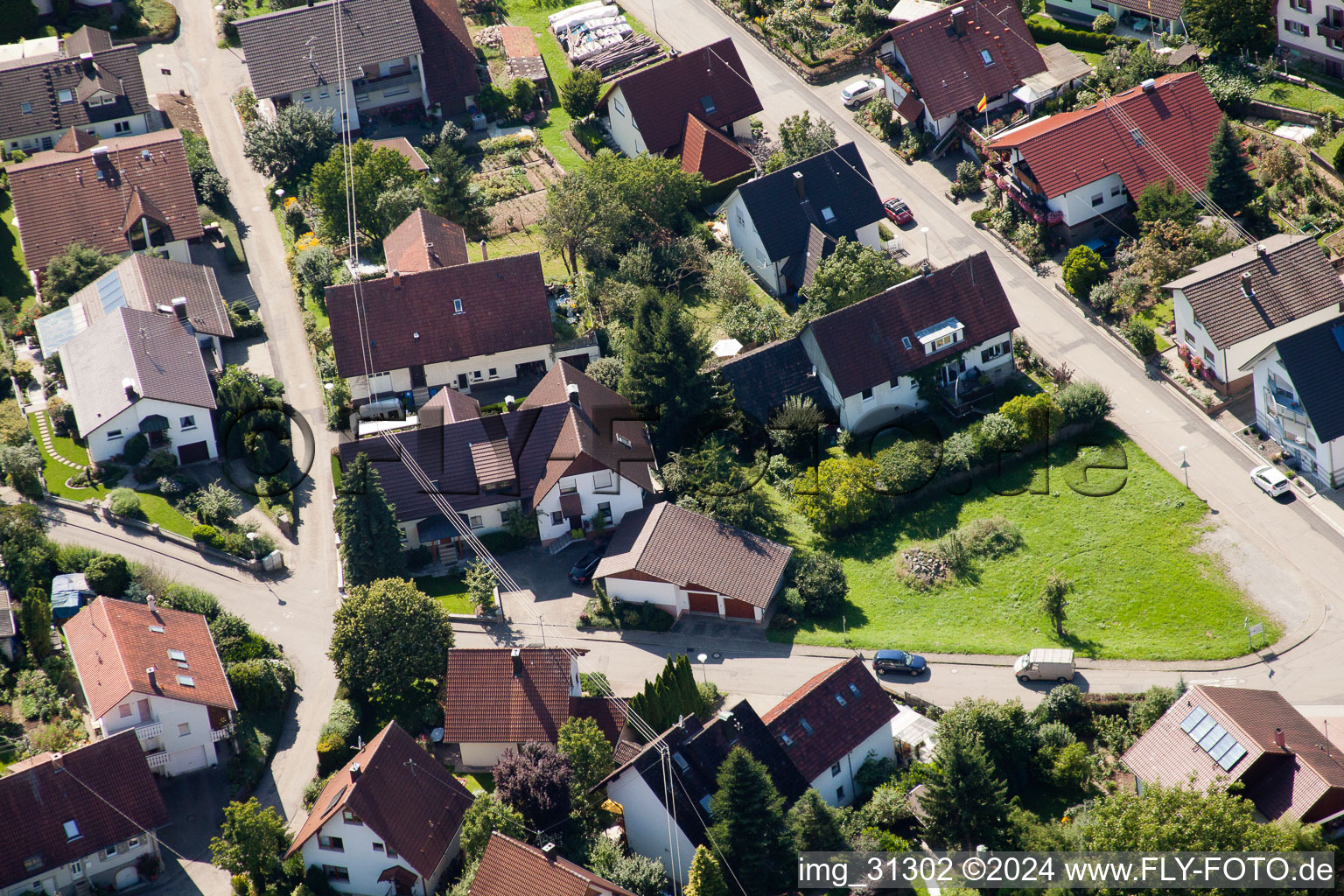 Varnhalt, Gartenstr in the district Gallenbach in Baden-Baden in the state Baden-Wuerttemberg, Germany from above