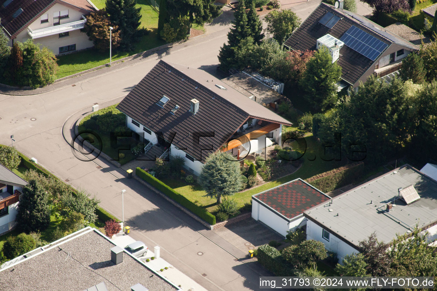 Fasanenstr in the district Vimbuch in Bühl in the state Baden-Wuerttemberg, Germany from above