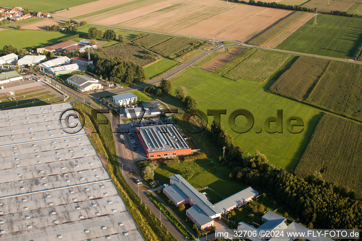 Aerial view of Horst Industrial Estate, Bienwald-Fitness World in the district Minderslachen in Kandel in the state Rhineland-Palatinate, Germany