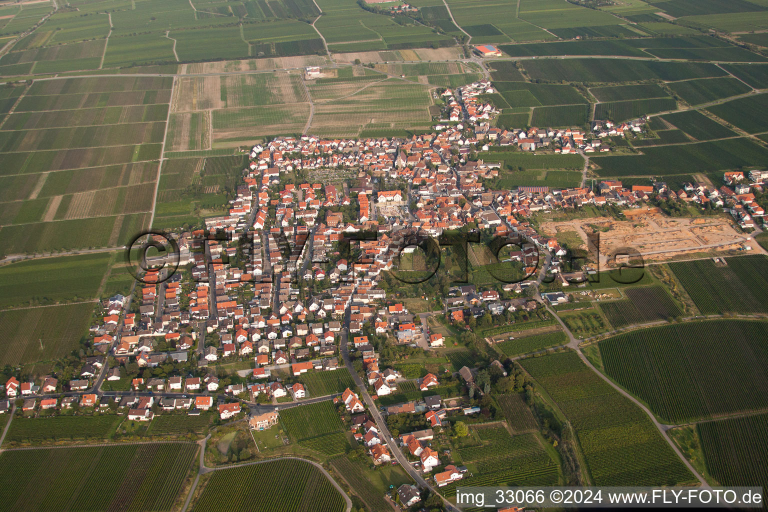 Aerial view of Town View of the streets and houses of the residential areas in the district Diedesfeld in Neustadt an der Weinstrasse in the state Rhineland-Palatinate