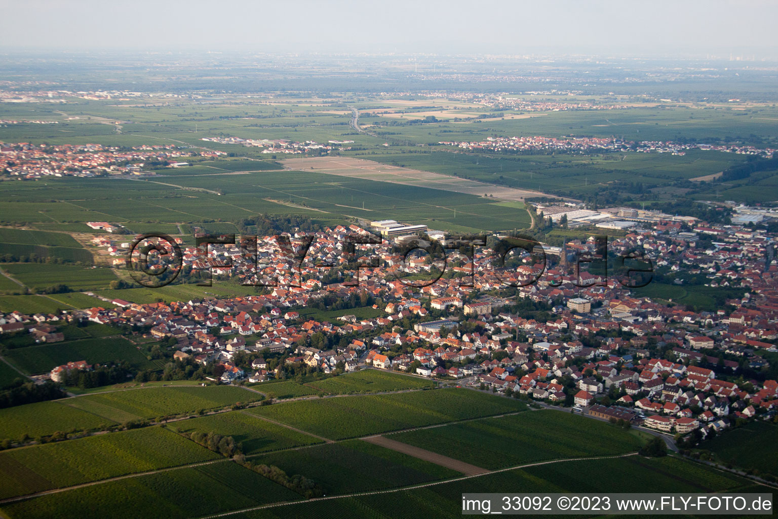 From the southwest in Edenkoben in the state Rhineland-Palatinate, Germany