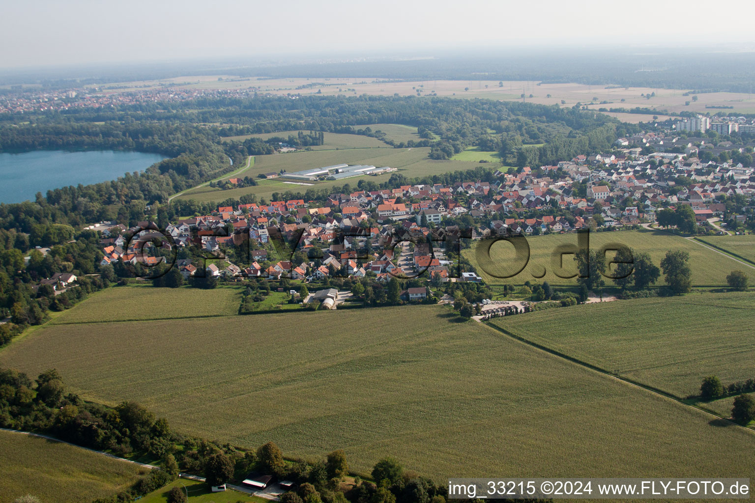 From the south in the district Leopoldshafen in Eggenstein-Leopoldshafen in the state Baden-Wuerttemberg, Germany