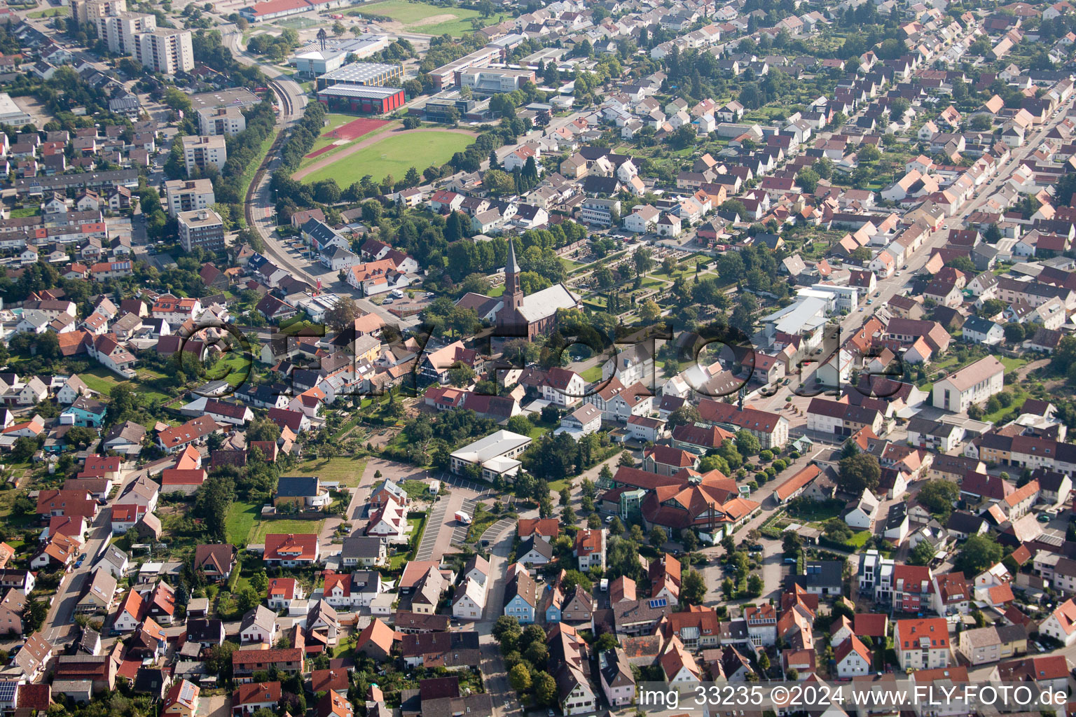 Bird's eye view of District Linkenheim in Linkenheim-Hochstetten in the state Baden-Wuerttemberg, Germany