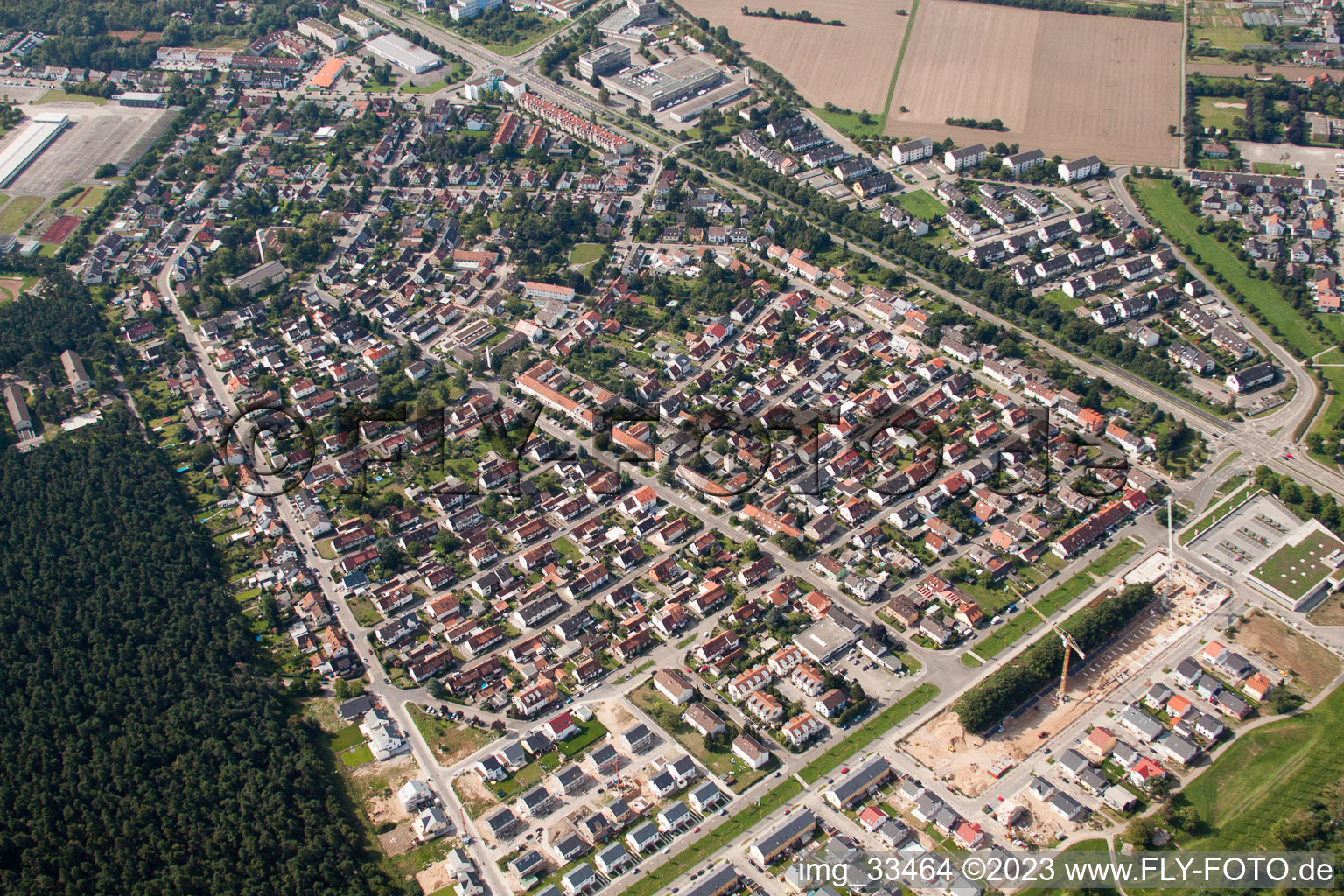 Kirchfeld settlement from the north in the district Neureut in Karlsruhe in the state Baden-Wuerttemberg, Germany