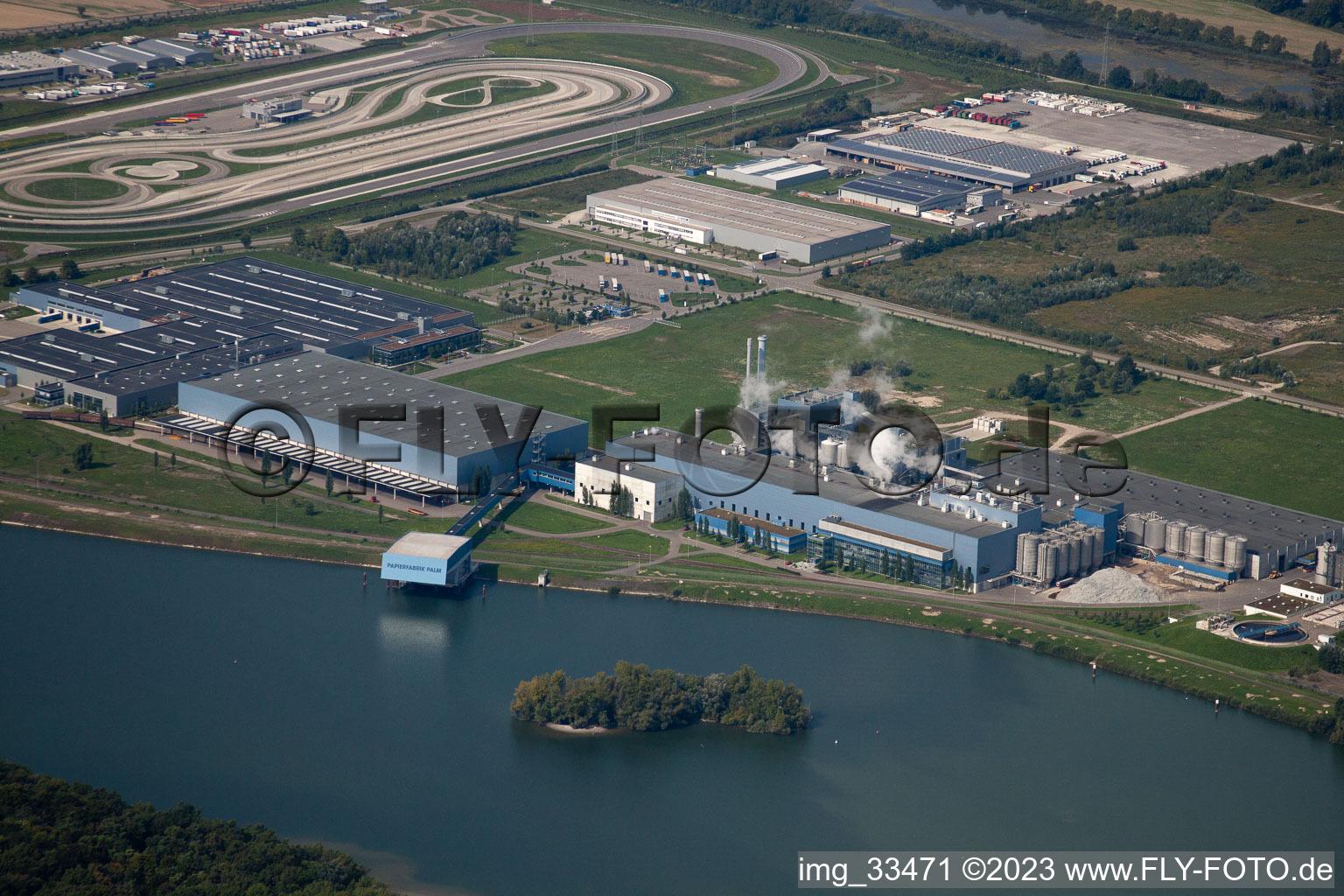 Oberwald industrial area, Palm paper factory in Wörth am Rhein in the state Rhineland-Palatinate, Germany from the plane
