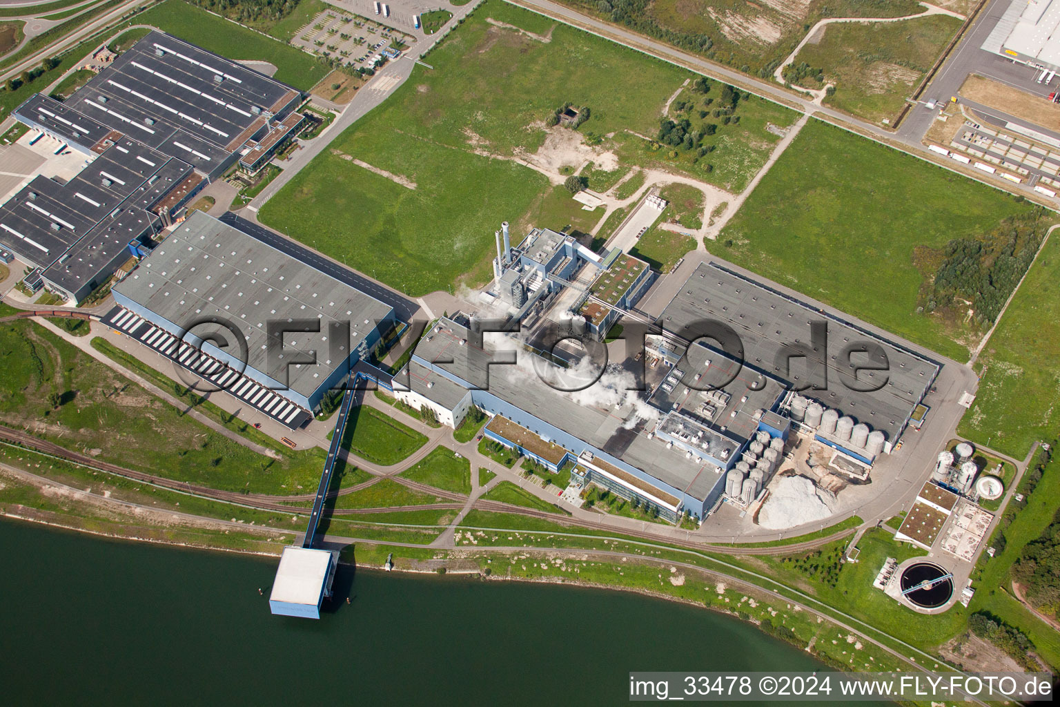 Aerial view of Paper mill Palme in the Industrial area Oberwald in Woerth am Rhein in the state Rhineland-Palatinate