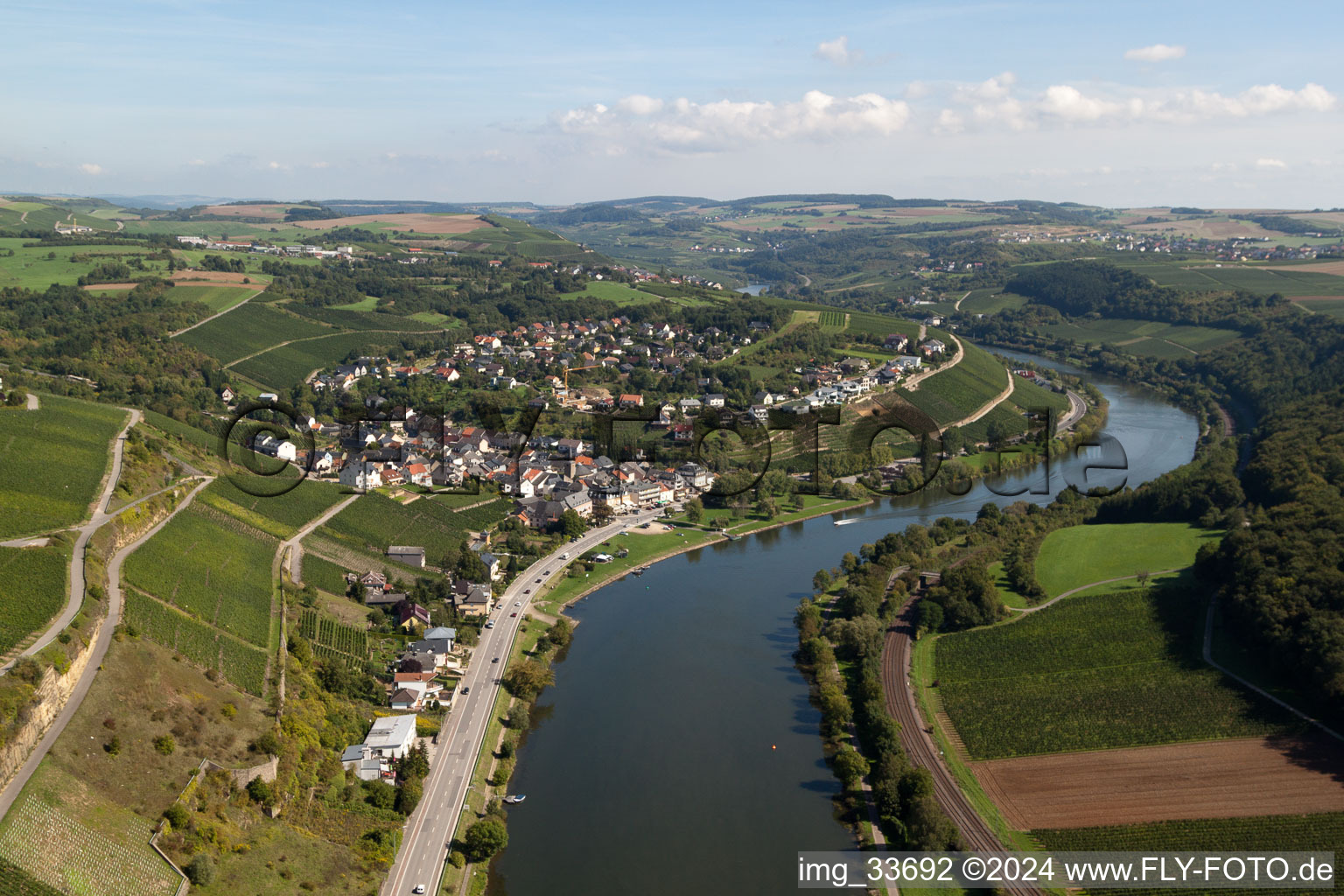 Village on the river bank areas of the river Mosel in Greiweldeng in Distrikt Greiwemaacher, Luxembourg