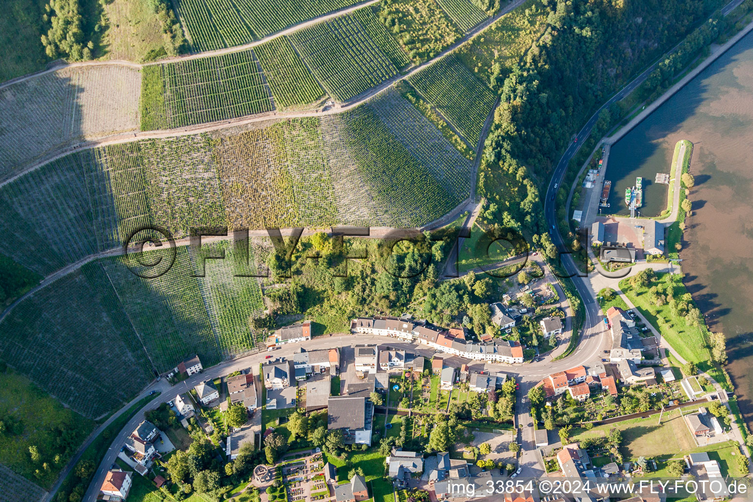 Village on the river bank areas of the river Saar in the district Niederleuken in Saarburg in the state Rhineland-Palatinate, Germany