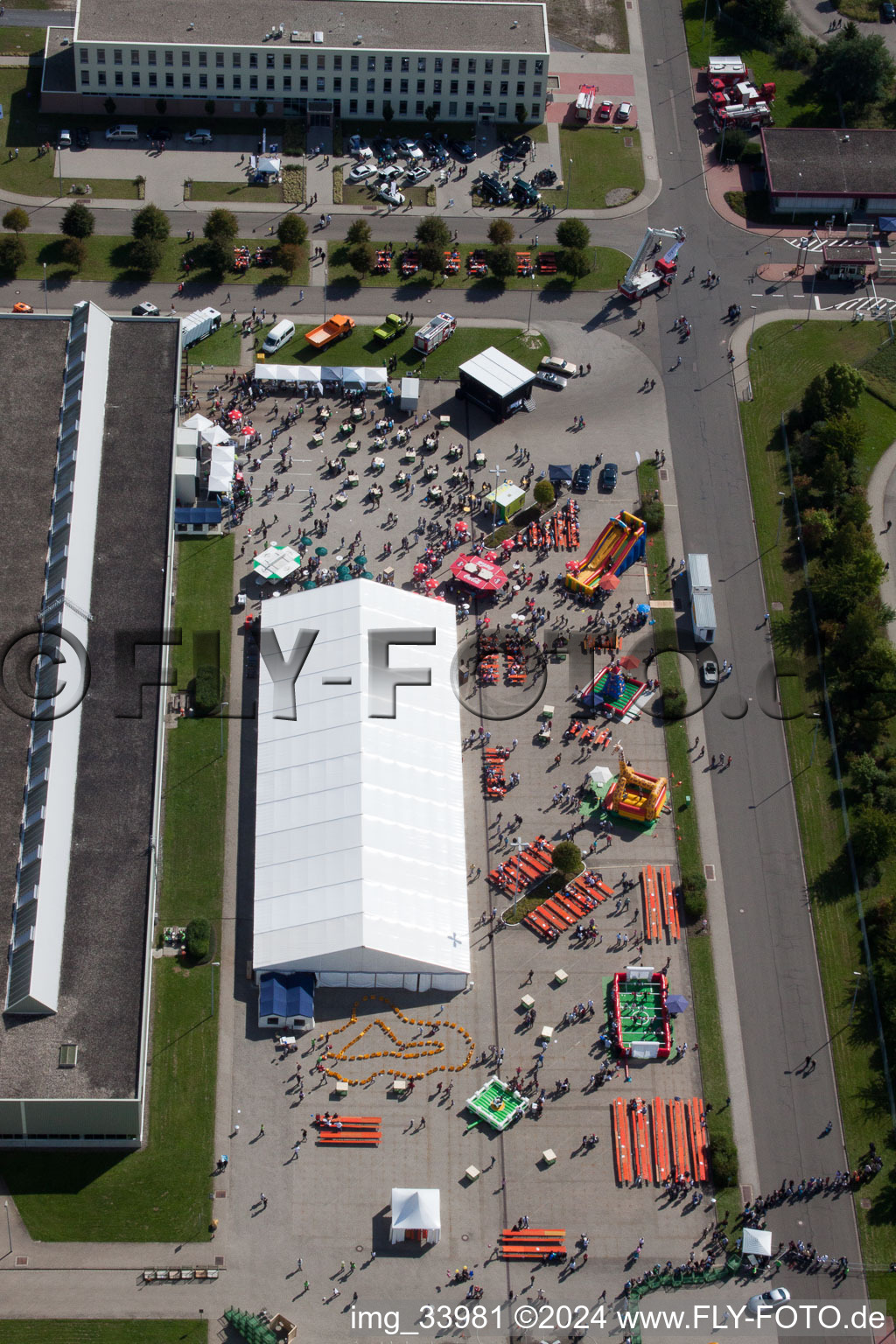 Building complex and grounds of the logistics center Daimler AG Global Logistic Center on the Island Gruen in Germersheim in the state Rhineland-Palatinate, Germany out of the air