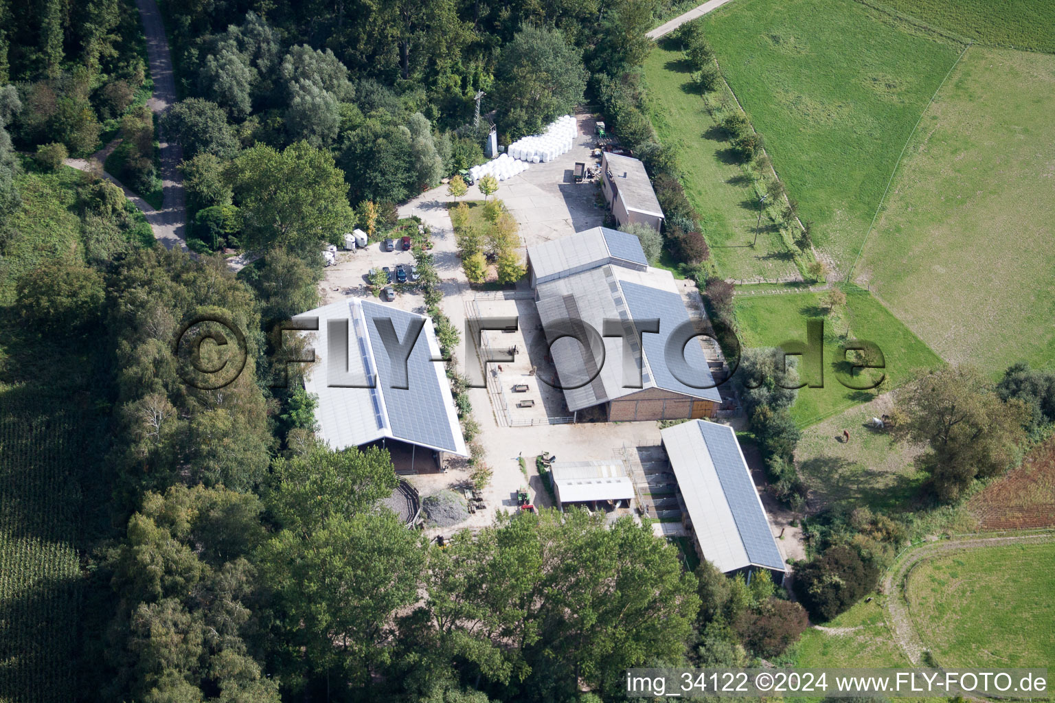 Kennelhof in the district Sondernheim in Germersheim in the state Rhineland-Palatinate, Germany out of the air