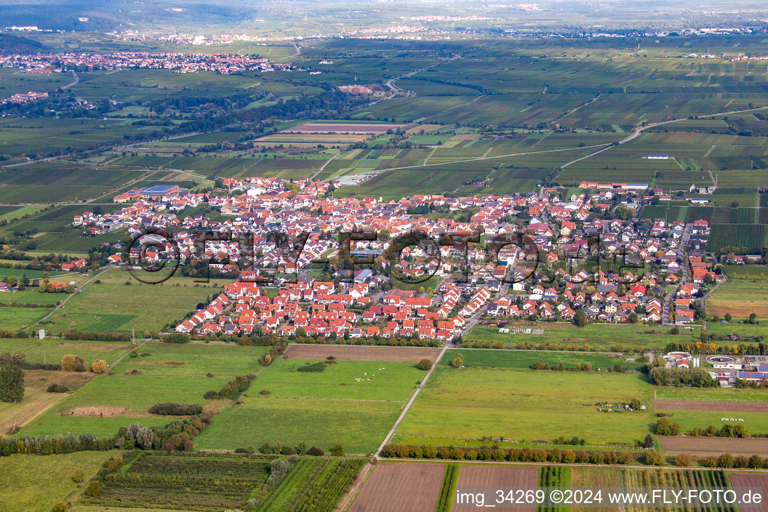 Niederkirchen in Niederkirchen bei Deidesheim in the state Rhineland-Palatinate, Germany