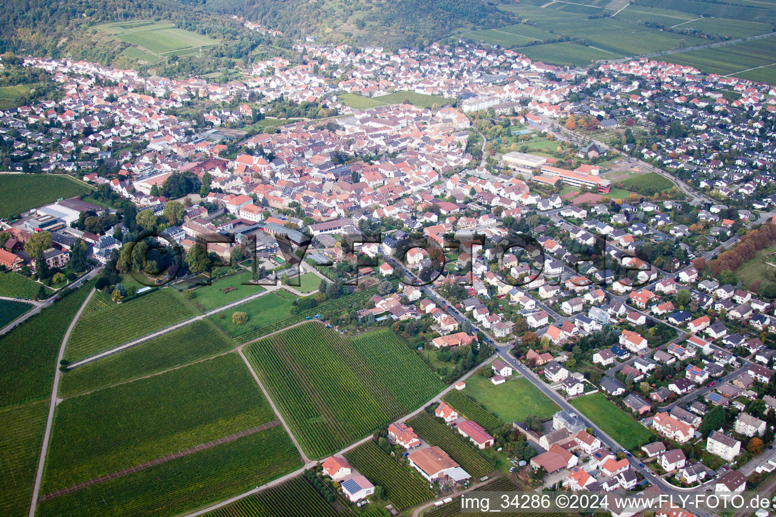 Zimmermann's Apple Days in Wachenheim an der Weinstraße in the state Rhineland-Palatinate, Germany