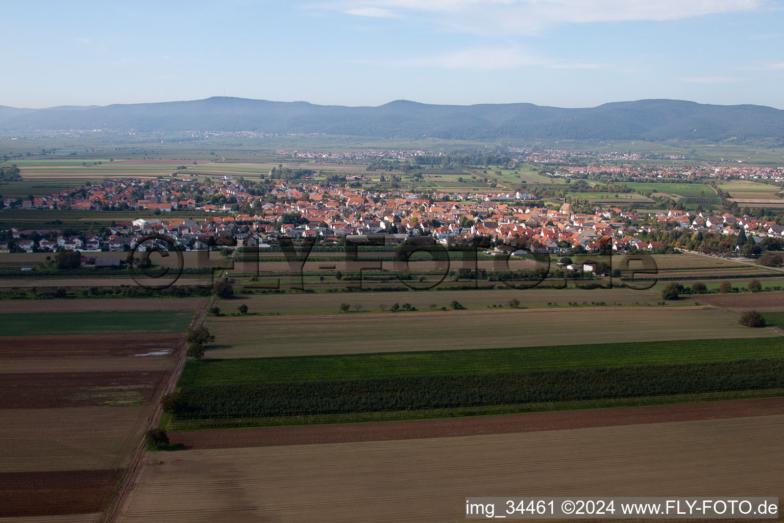 From the east in Meckenheim in the state Rhineland-Palatinate, Germany