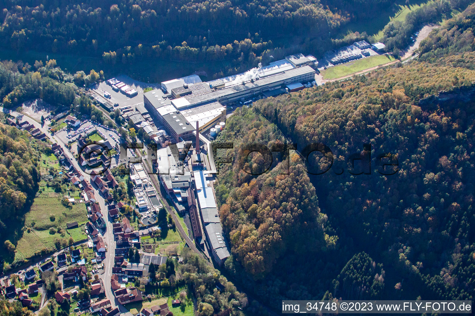 Aerial view of Chripa Paletten GmbH in the district Sarnstall in Annweiler am Trifels in the state Rhineland-Palatinate, Germany