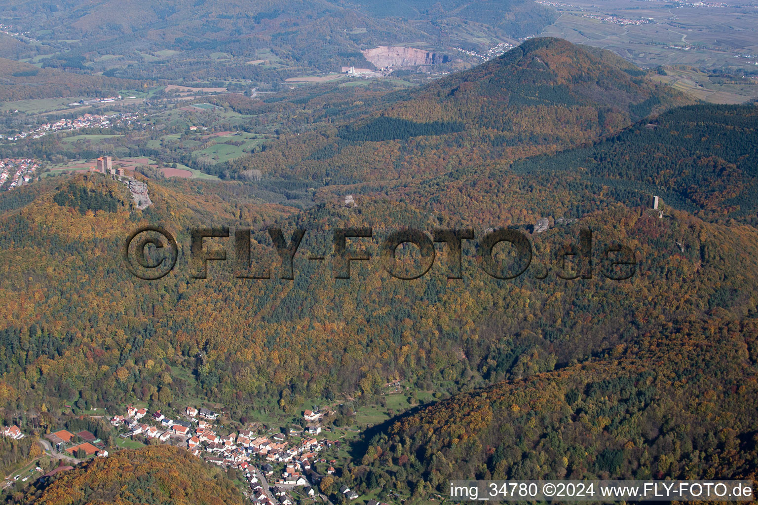 The 3 castles in the district Bindersbach in Annweiler am Trifels in the state Rhineland-Palatinate, Germany