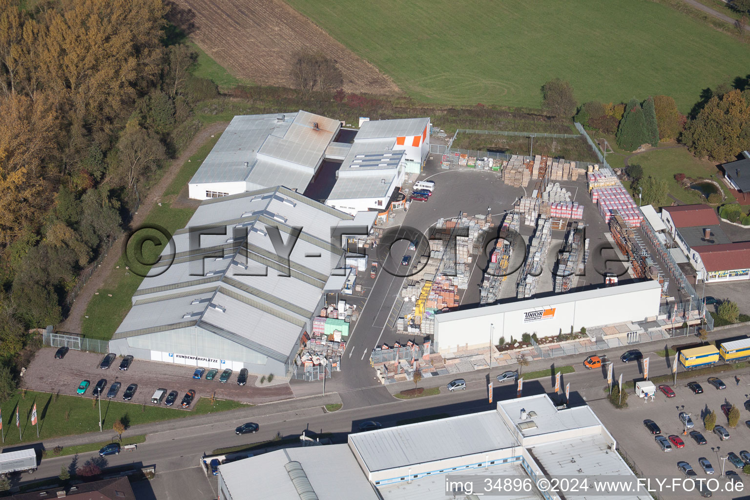 Bird's eye view of Horst Industrial Area in the district Minderslachen in Kandel in the state Rhineland-Palatinate, Germany