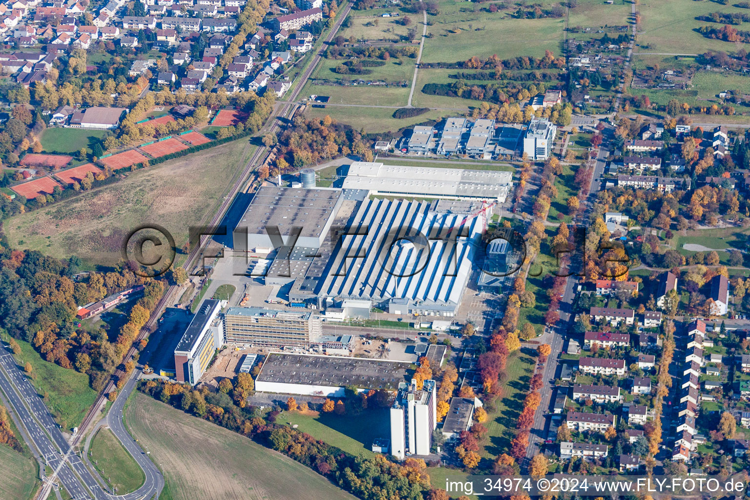 Building and production halls on the premises of the chemical manufacturers L'OREAL Produktion Deutschland GmbH & Co. KG in the district Nordweststadt in Karlsruhe in the state Baden-Wurttemberg, Germany